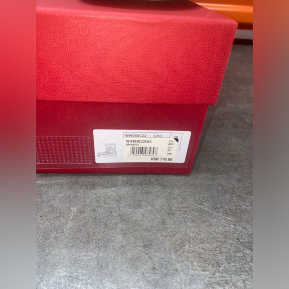 Valentino Garavani Cream Ankle Rain Boots Sz 8 - Picture 10 of 12